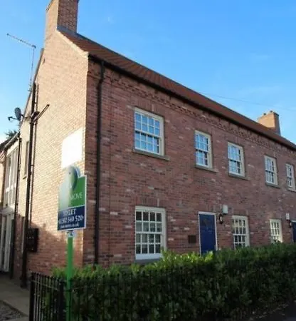 2 Bedroom Duplex Apartment Bawtry Exterior photo